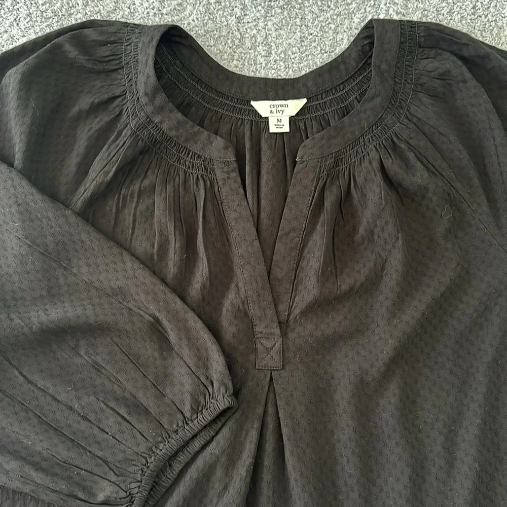 Crown and Ivy Peasant top size M - Picture 7 of 7